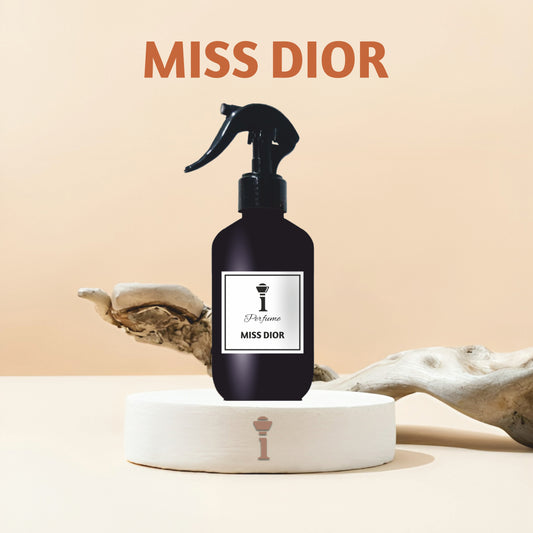 MISS DIOR